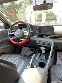 هیوندای ئەلەنترا